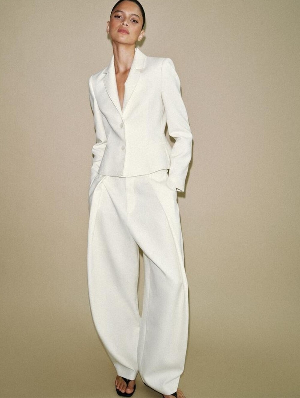 Zara Volume Pleated Pants Size XL Ecru